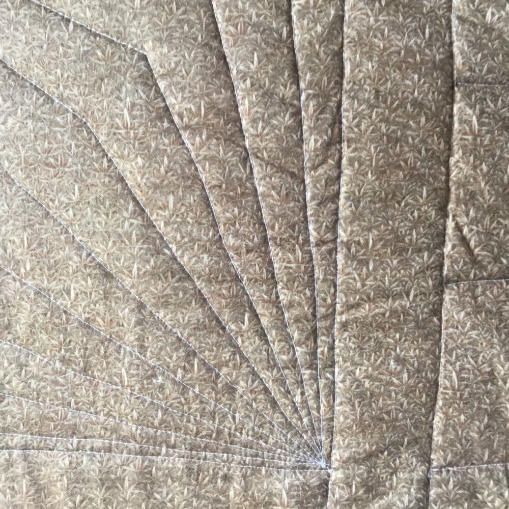 Handmade Quilt   - Picture 11 of 14